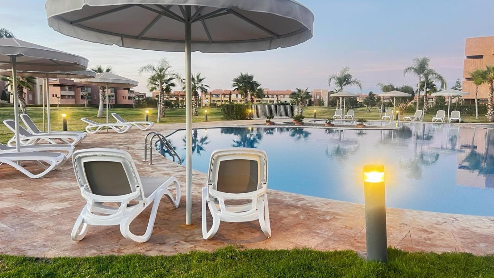 Appartement De Luxe Avec Jardin Vue Sur La Piscine Golf Securise 24H Sur 24 A 5 Minutes De L Aeroport Marrakesh Extérieur photo