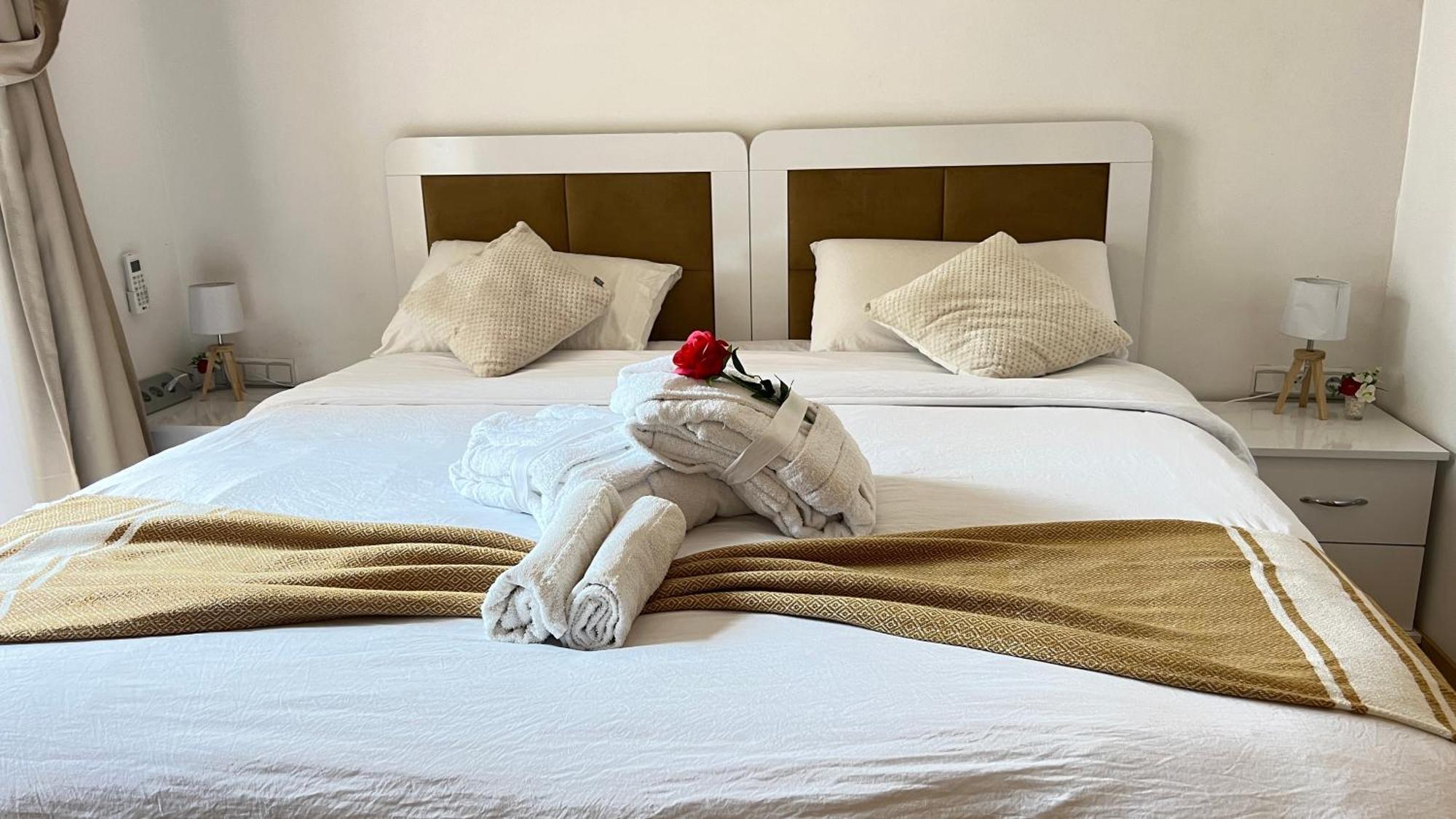 Appartement De Luxe Avec Jardin Vue Sur La Piscine Golf Securise 24H Sur 24 A 5 Minutes De L Aeroport Marrakesh Extérieur photo